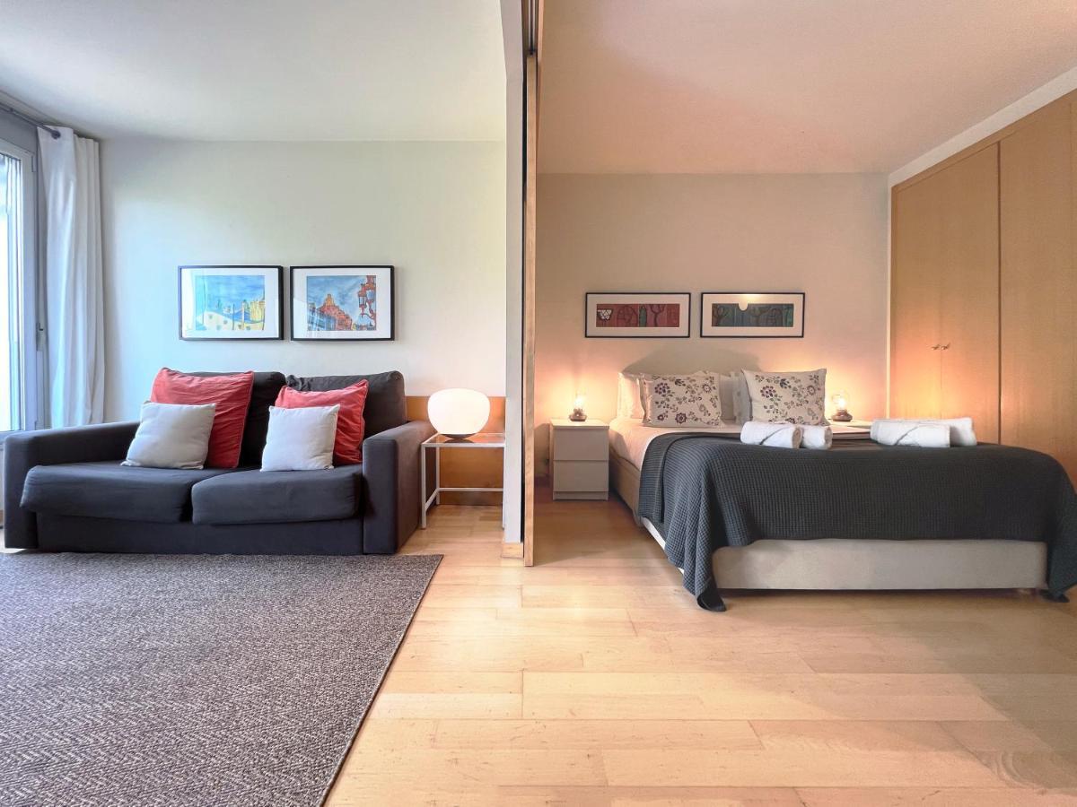 Stay U-Nique Apartments Venecuela Барселона Екстериор снимка
