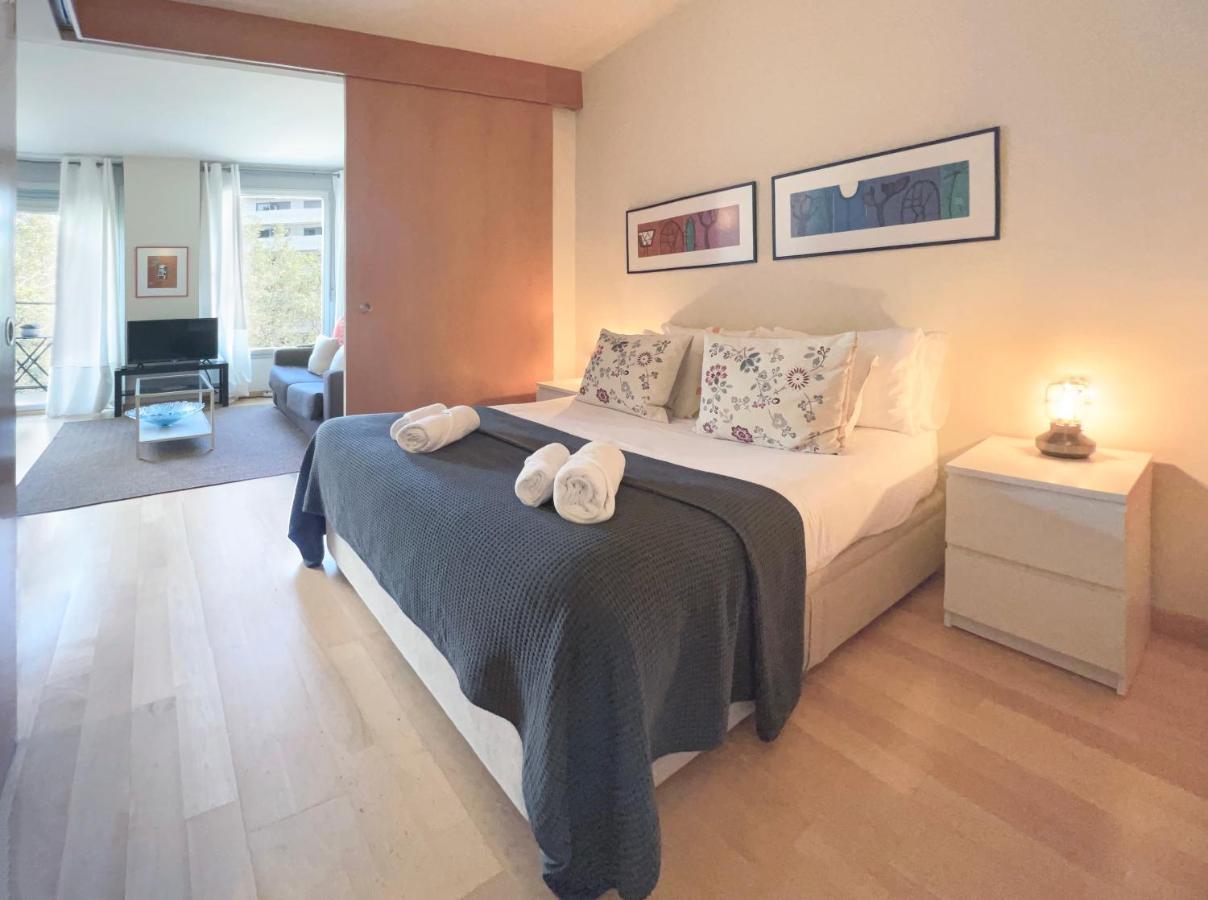Stay U-Nique Apartments Venecuela Барселона Екстериор снимка