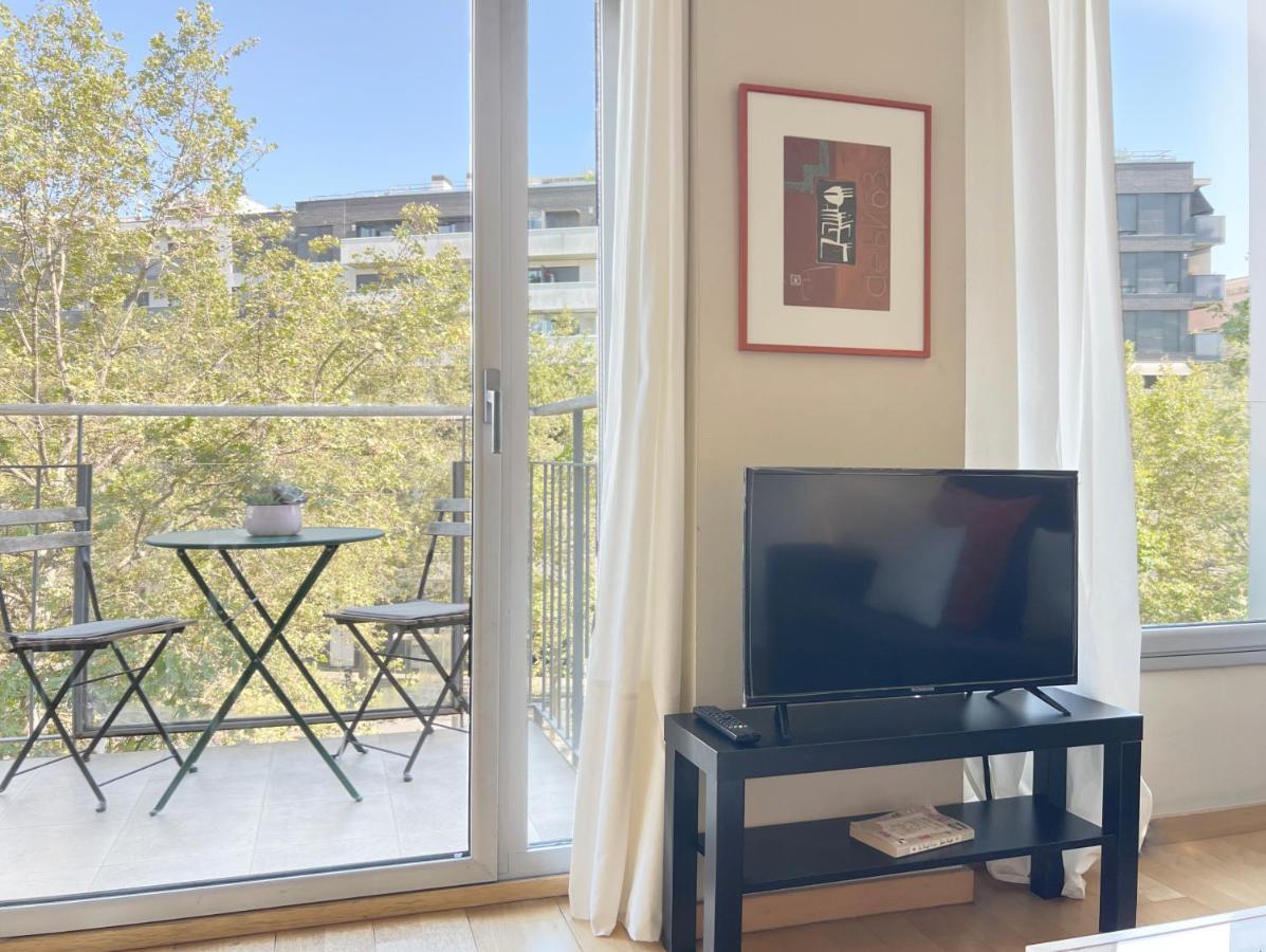 Stay U-Nique Apartments Venecuela Барселона Екстериор снимка