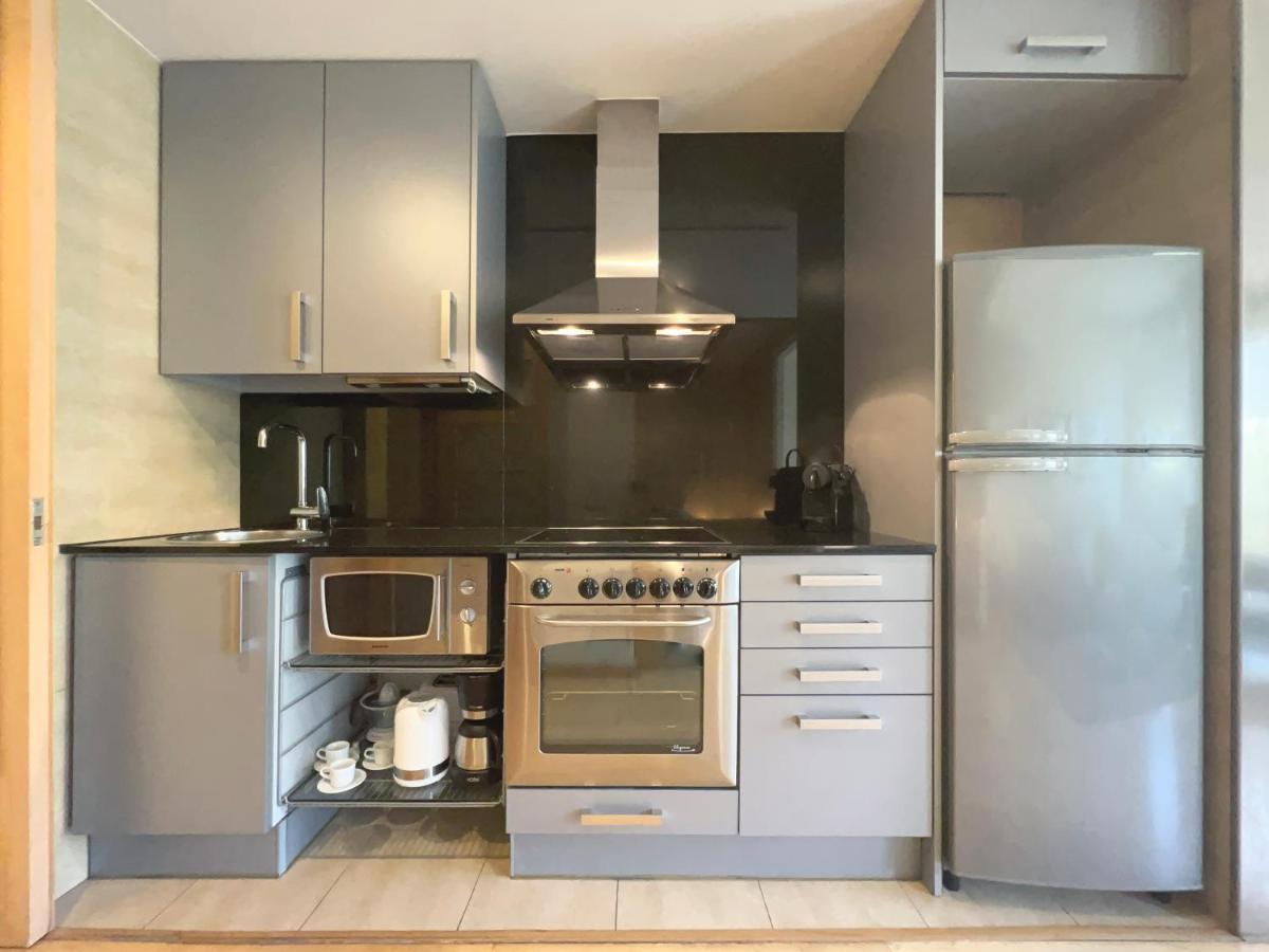Stay U-Nique Apartments Venecuela Барселона Екстериор снимка