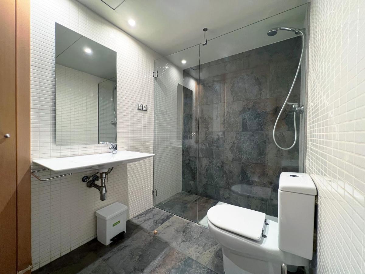 Stay U-Nique Apartments Venecuela Барселона Екстериор снимка